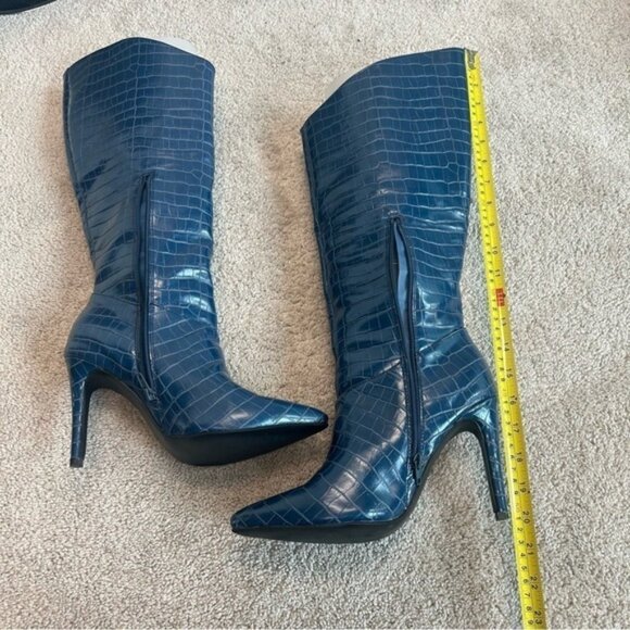 Shoe Dazzle Blue Night Is Young Asymmetrical Stiletto croc embossed Boot Sz 10 - Picture 8 of 11